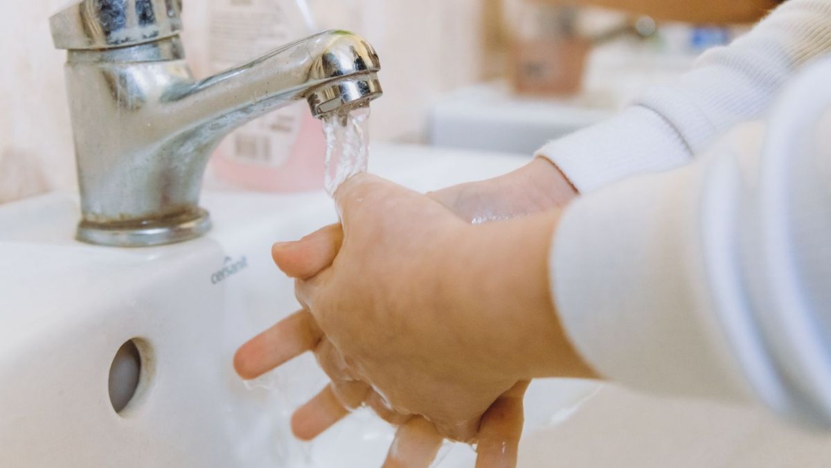 Apă mai scumpă pentru consumatorii casnici din Bălți. Tariful va crește cu peste opt lei