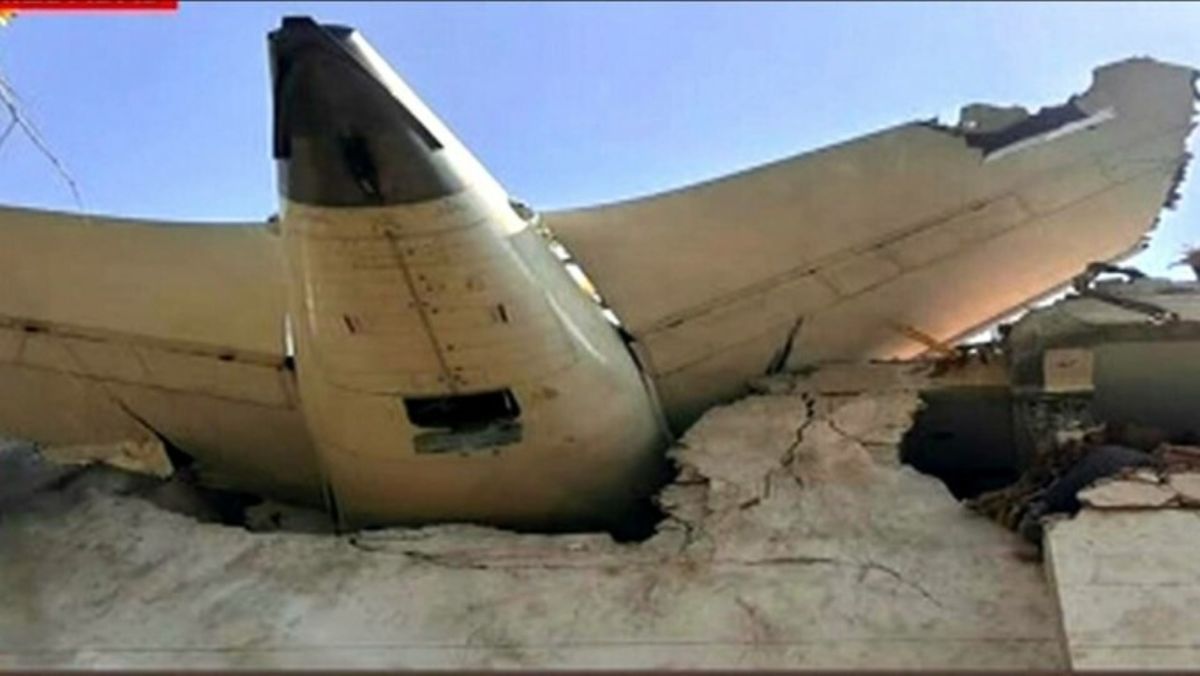 Un avion cu 242 de oameni la bord care zbura la Londra s-a prăbușit în India. Probabil nu există supraviețuitori