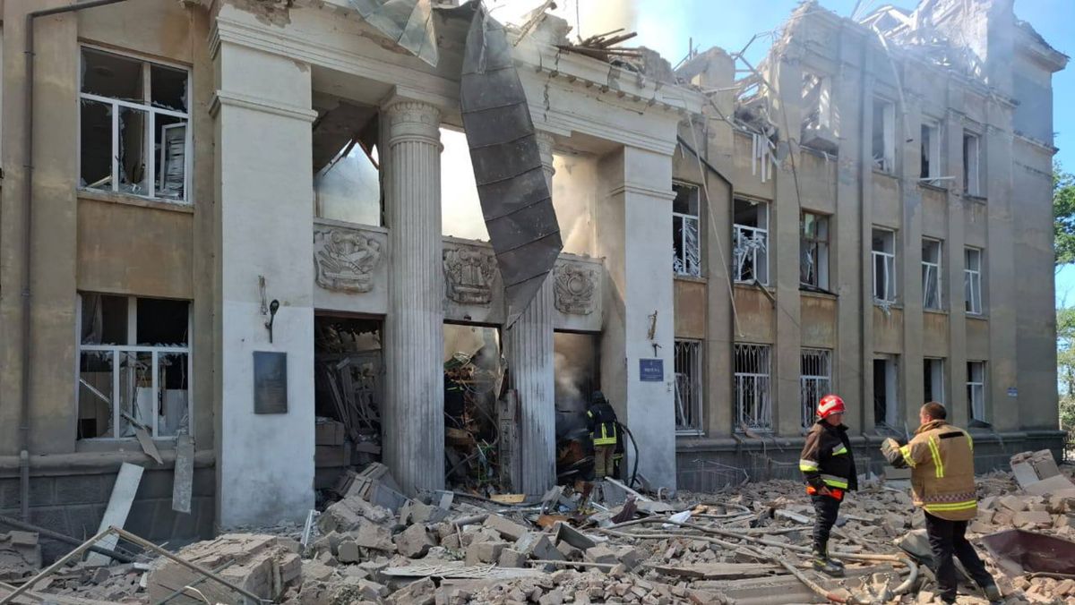 Atac devastator lansat de ruși la o instituție de învățământ din regiunea Odesa. Cel puțin doi morți și 12 răniți