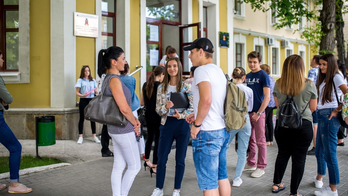 Sesiunea de bază a admiterii la universități s-a încheiat. Cel mai în vârstă candidat la studii de licență are 75 de ani