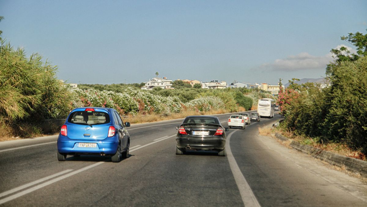 Șoferii care încalcă regulile de circulație în Bulgaria și Grecia vor fi sancționați mai dur. Ce amenzi pot primi