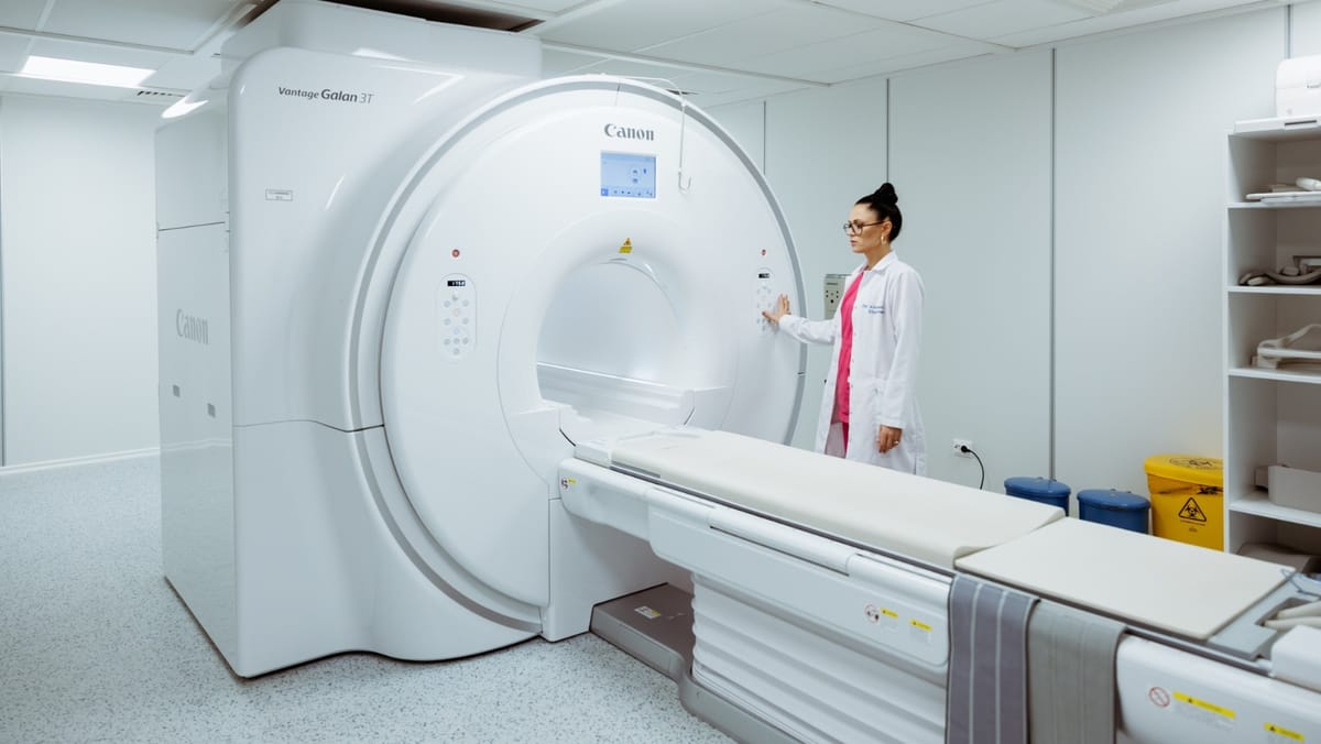 La Institutul de Neurologie a fost inaugurat cabinetul de rezonanță magnetică nucleară. Aparatul costă 34 de milioane de lei
