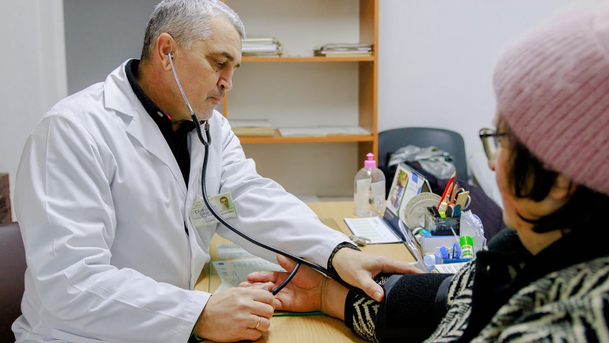 În R. Moldova se atestă o ușoară scădere a numărului cazurilor de infecții respiratorii. Recomandări pentru populație