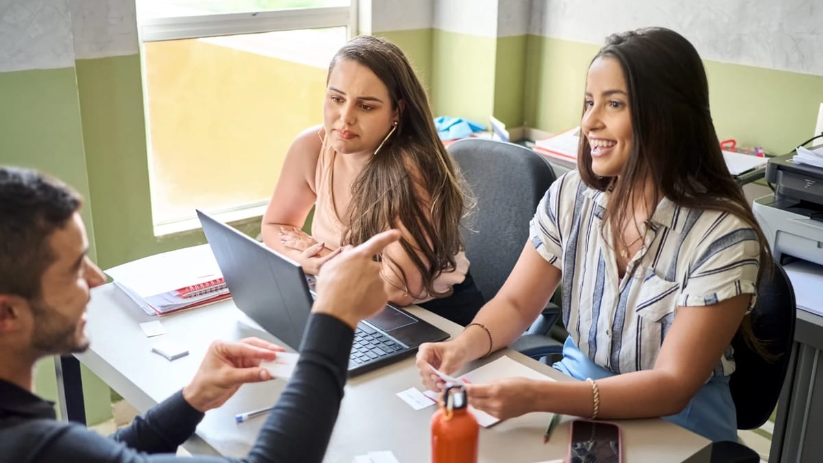 Prima testare națională de competențe digitale scoate la iveală o generație mai pregătită la provocările noilor tehnologii