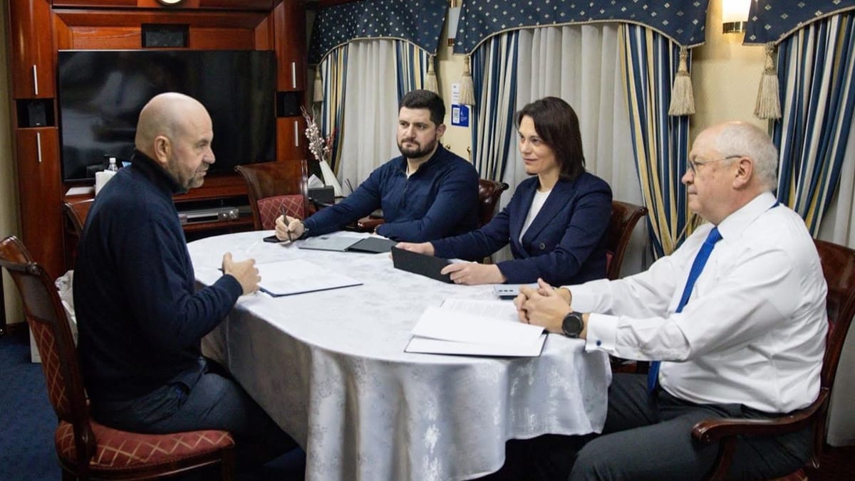 Premierul Alexandru Munteanu și membrii Executivului, în drum spre Kiev: UE și securitatea regională - pe agendă