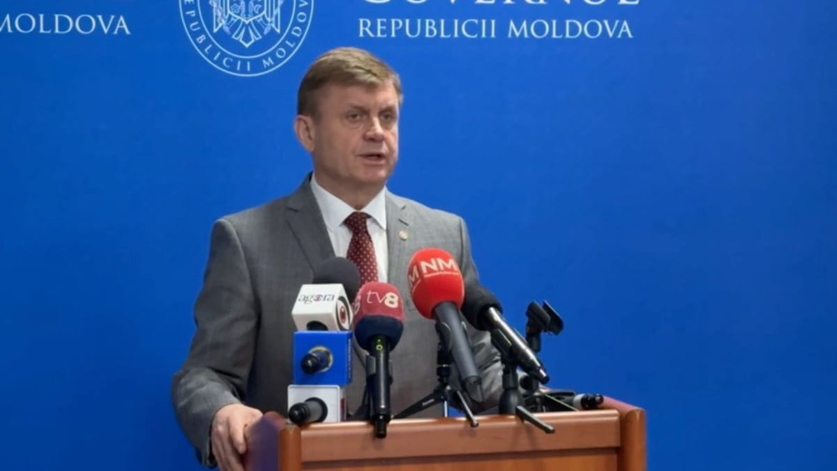 În stânga Nistrului, 26 de școli folosesc grafia chirilică. Chiveri: „Tinerii nu au aceleași perspective profesionale”