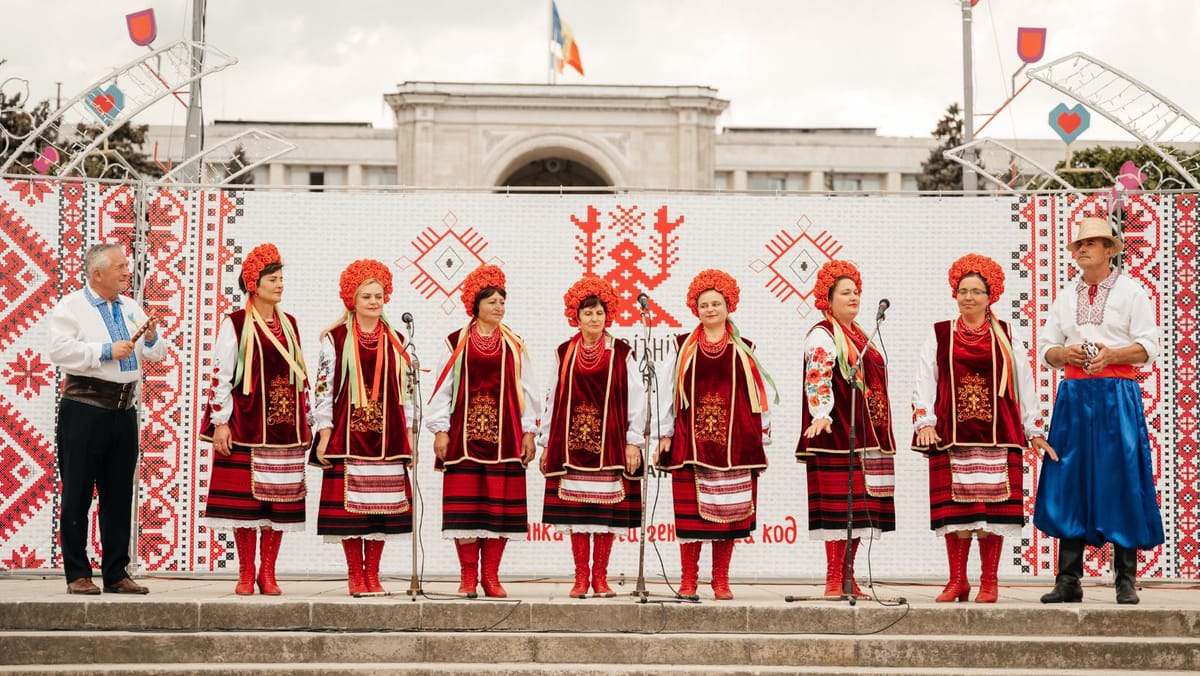 Ucraina propune înlocuirea zilei de 8 martie cu „Ziua Femeii Ucrainene”
