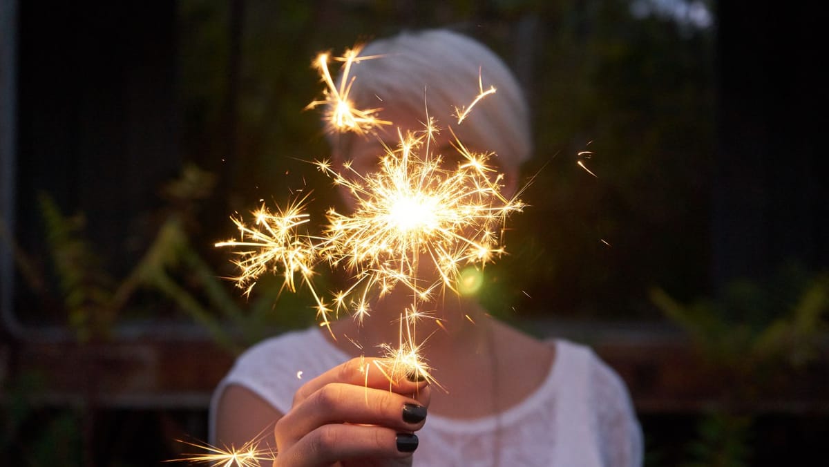 Avocatul Poporului solicită restricții urgente pentru produsele pirotehnice. Nouă zile - 11 răniți