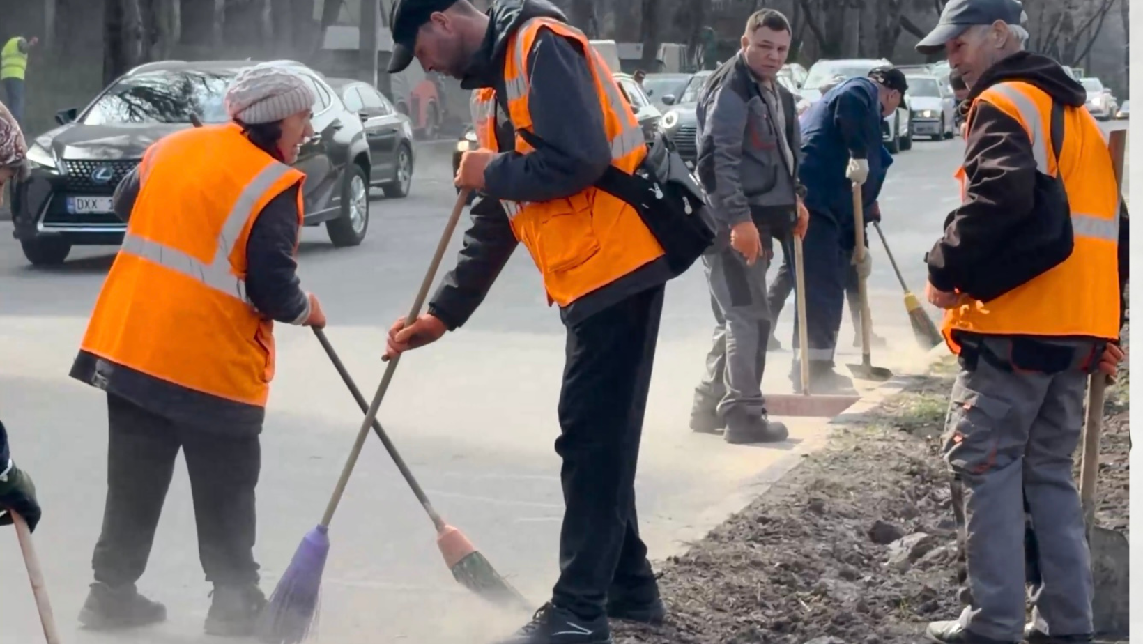 Chișinăul continuă campania de salubrizare: acțiuni simultane în toate sectoarele capitalei