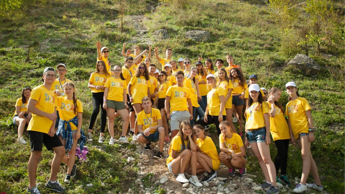 Programul DOR: Doritorii de a se înscrie la tabăra de vară mai au câteva zile la dispoziție