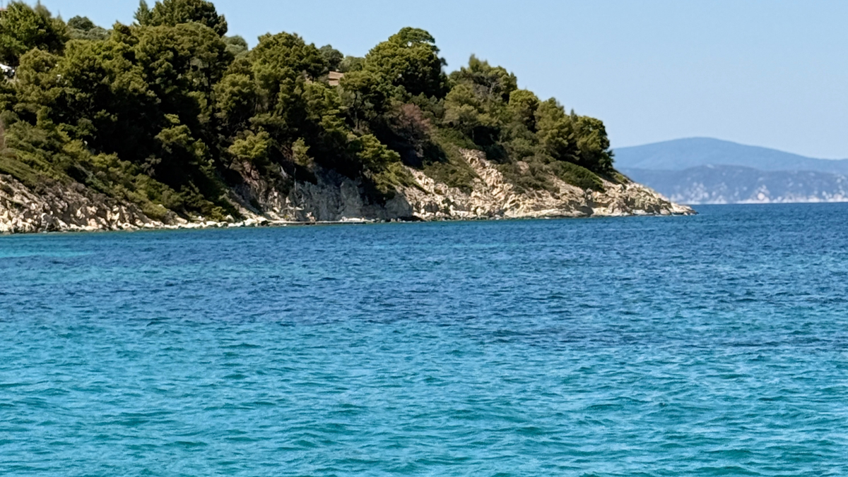 Grecia introduce reguli noi pentru turiști în 2026: taxe mai mari, amenzi și restricții în vacanțe