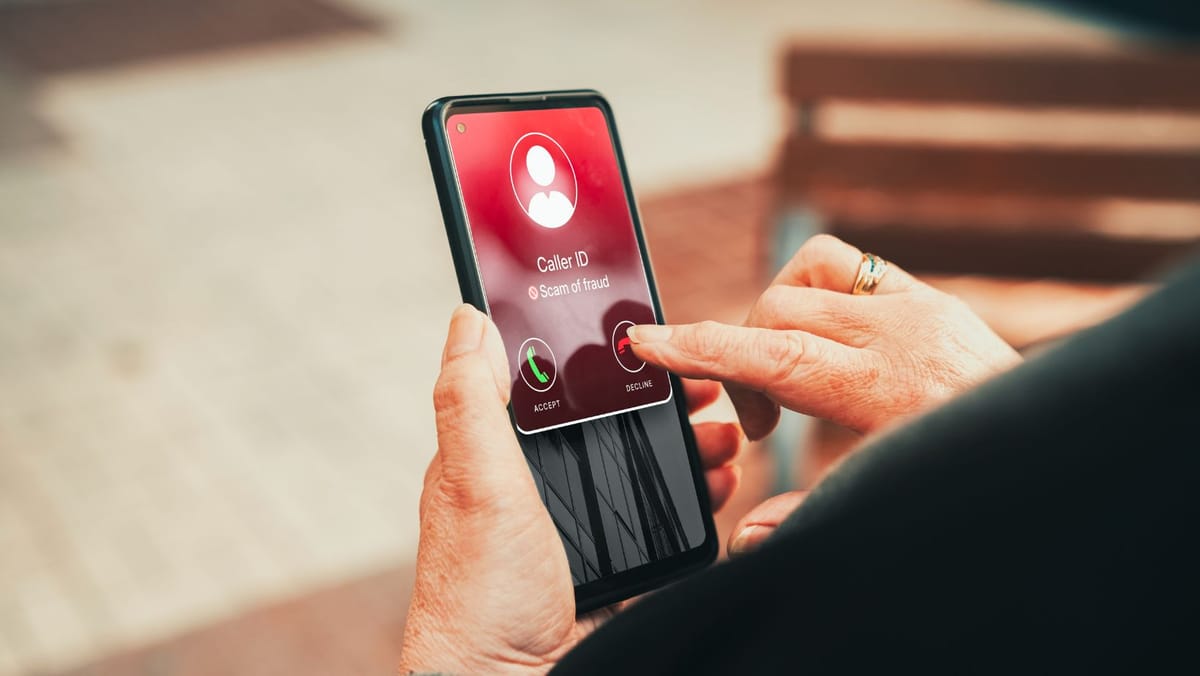 Escrocherii telefonice cu pseudo-juriști: O pensionară din Cahul a pierdut banii obținuți din vânzarea apartamentului