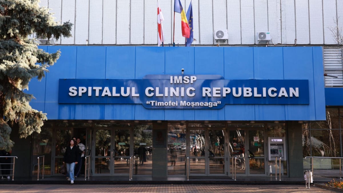 Salariile angajaților Spitalului Republican, mai mici după reevaluarea indicatorilor de performanță. Explicația instituției