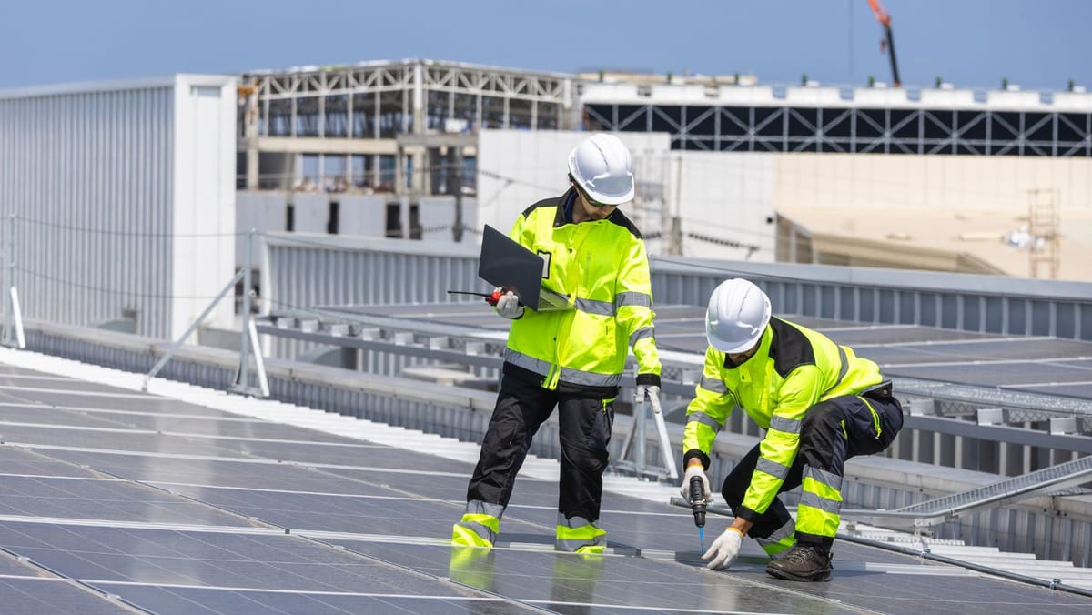 R. Moldova grăbește investițiile în energia produsă acasă. Proiectele verzi vor trece mai ușor de acte și vamă