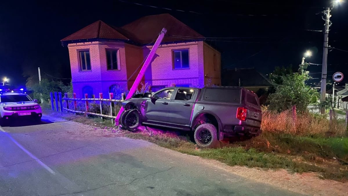 Accidentul cu autospeciala Ministerului Apărării: Militarul care a urcat beat la volan, suspendat din funcție