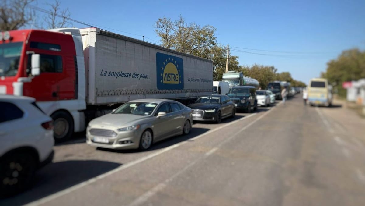 ACTUALIZARE/ Aglomerația de la vama Sculeni s-a redus. La Tudora se circulă în continuare cu dificultate