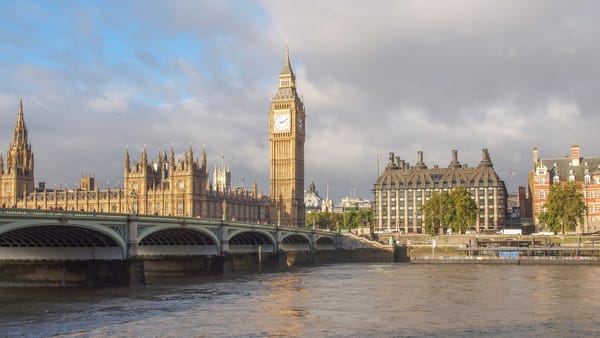 Din august, permisele de conducere moldovenești vor putea fi preschimbate în Marea Britanie