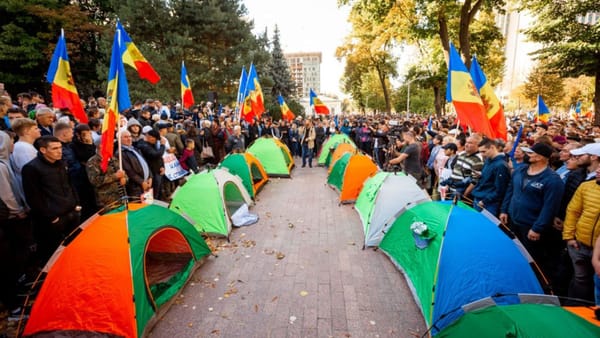 O nouă locație pentru protestul cu corturi: Șor cheamă oamenii la Gara feroviară din Chișinău