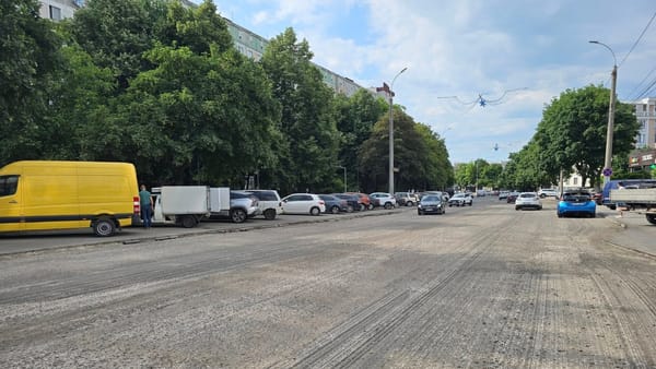 Trafic suspendat total, pe timp de zi, pe o stradă din sectorul Buiucani al capitalei