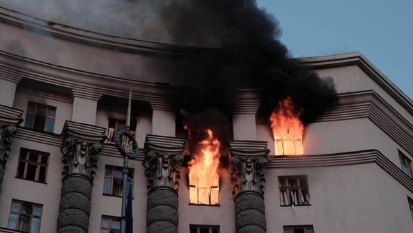 Atac masiv asupra Ucrainei, soldat cu cel puțin trei morți. Pentru prima dată, a fost vizată clădirea Guvernului de la Kiev