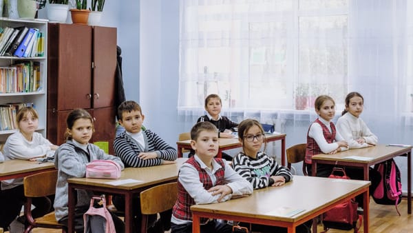 „Casa noastră – R. Moldova”. Ministerul Educației a lansat un concurs de eseuri pentru elevii minorităților etnice