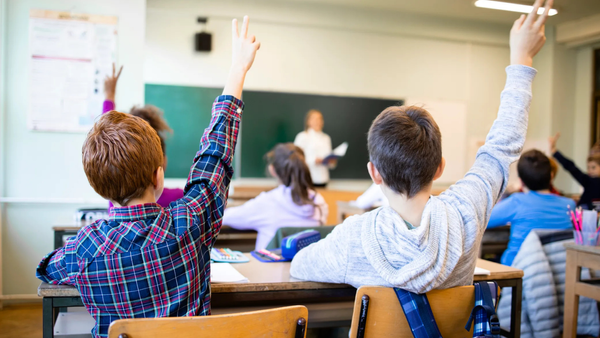 Supraaglomerarea școlilor din capitală, analizată în noul buletin al Ministerului Educației