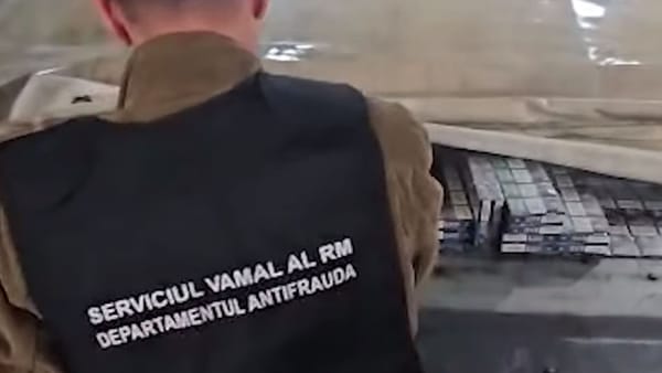 VIDEO/ Cazul celor 1.000.000 de țigări de contrabandă, ascunse în tavanul remorcii unui camion, a fost trimis în judecată