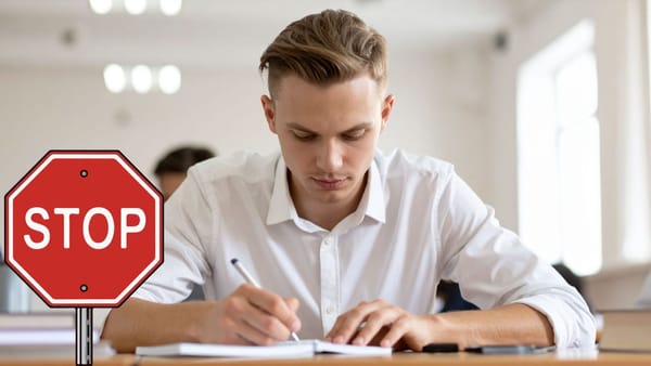 Stop plagiat! Studenții nu vor mai putea scrie tezele de licență și masterat cu ajutorul inteligenței artificiale - va fi detectată