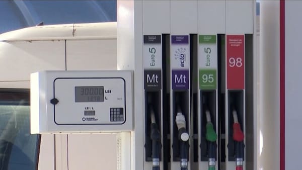 Trei din zece benzinării din capitală nu vând motorină. Ce spun șoferii