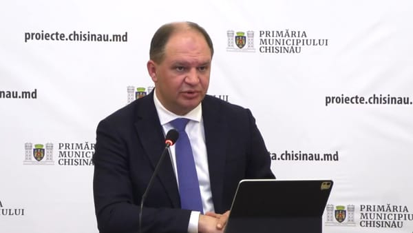 Pierderi de milioane din bugetul municipal din cauza scumpirii carburanților. Ceban: „Vrem să economisim, dar nu prea putem”