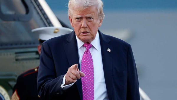 SUA pune pe pauză atacurile militare asupra infrastructurii energetice din Iran. Trump anticipează rezolvarea conflictului