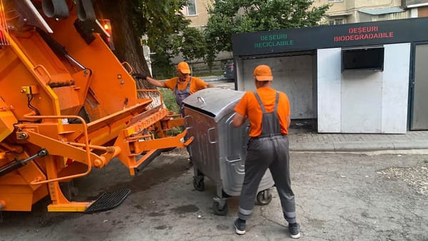 Angajații Regiei „Autosalubritate”, la datorie și de Paștele Blajinilor. O atenție sporită va fi acordată cimitirelor