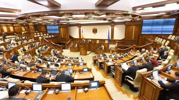 LIVE/ Ședința Parlamentului. Deputații dezbat TVA-ul și accizele aplicate în regiunea transnistreană și alte proiecte