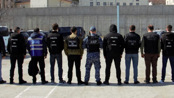 Rețea criminală din penitenciare destructurată: „obșceacul” condus de un „hoț în lege”, documentat de autorități