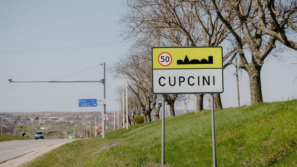 FOTO/ Peste 8 milioane de lei au fost investiți pentru rețeaua de canalizare din Cupcini prin programul „Satul European”