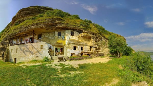 Mănăstirea Țîpova și alte trei monumente istorice de pe ambele maluri ale Nistrului vor fi restaurate cu sprijinul UE