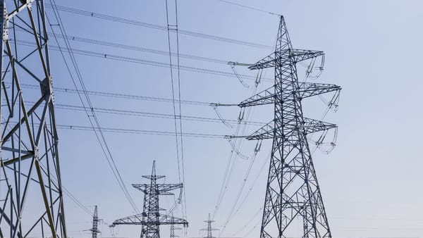 Liniile electrice Vulcănești-Isaccea și Vulcănești-MGRES, repuse în funcțiune după avariile provocate de vremea severă