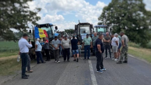 Blocajul de la Cahul-Oancea a fost ridicat. Circulația prin punctul de frontieră a fost reluată