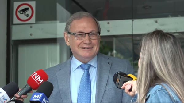 Ambasadorul neacreditat al Rusiei, generos în declarații după convocarea la MAE: „Dronă este, crater nu-i”
