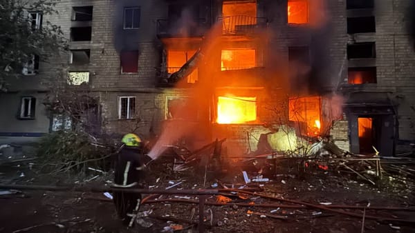 ACTUALIZARE/ Noapte de foc în Ucraina. Bilanțul a crescut la 13 morți și peste 90 de răniți