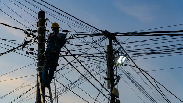 R. Moldova are suficientă energie electrică pentru 23 august, dar situația regională rămâne dificilă