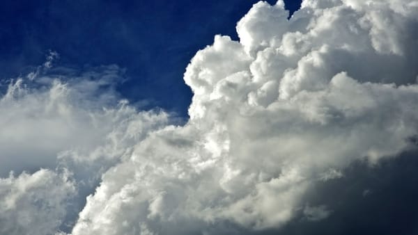 Vreme mai răcoroasă în R: Moldova în weekend: temperaturile scad până la +26°C