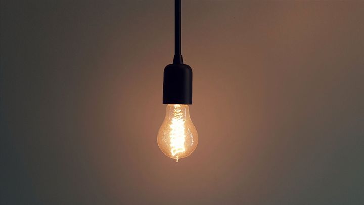 Consumatorii din centrul și sudul țării ar putea achita mai mult pentru energia electrică. Solicitare