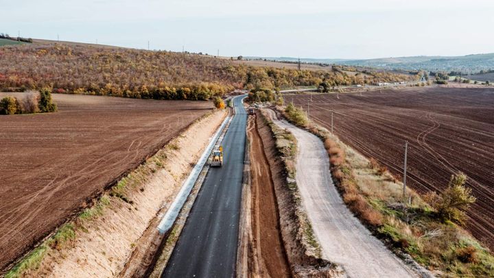 GALERIE FOTO/ Lucrările pe drumul național G108 M5 – Florești – Anenii Noi, finalizate în proporție de 80%