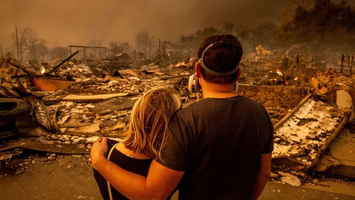 Bilanțul morților în incendiile devastatoare din Los Angeles a ajuns la 24. Mii de oameni au fost evacuați