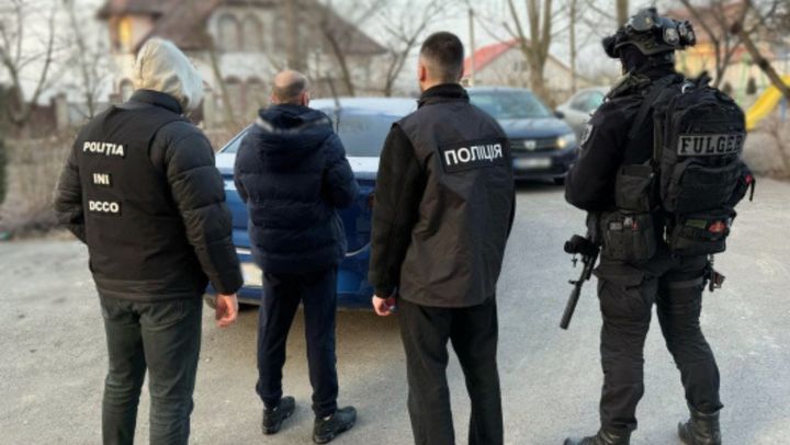 Trei moldoveni care ar fi luptat de partea Rusiei în Donețk, reținuți într-o operațiune internațională