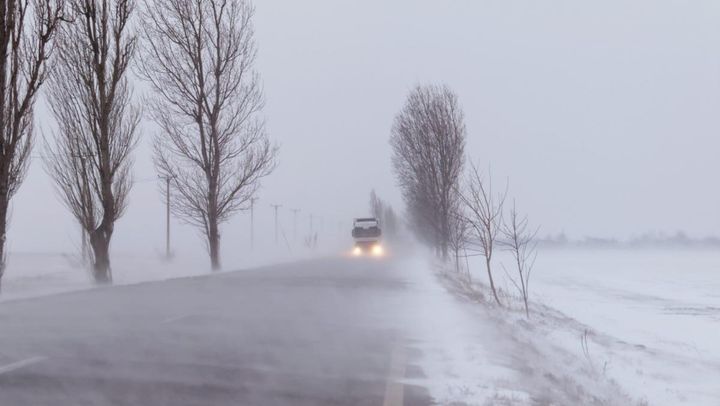 Codul galben de ninsori, prelungit în România. Stratul de zăpadă ar putea ajunge până la 40 cm în București