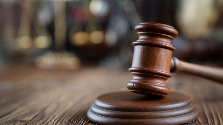 Angajata unei bănci a fost condamnată la șase ani de închisoare după ce a sustras peste un milion de lei