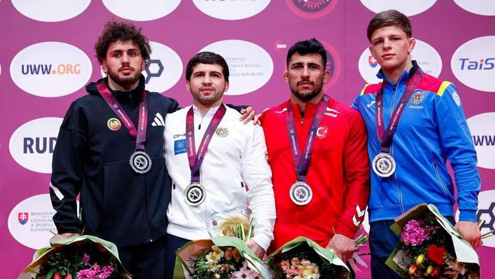 Luptătorii din R. Moldova au cucerit patru medalii de bronz la Campionatul European de la Bratislava
