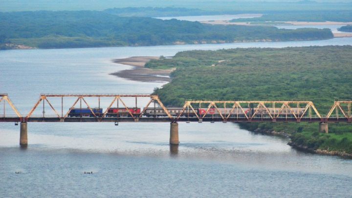Rusia construiește un pod rutier către Coreea de Nord